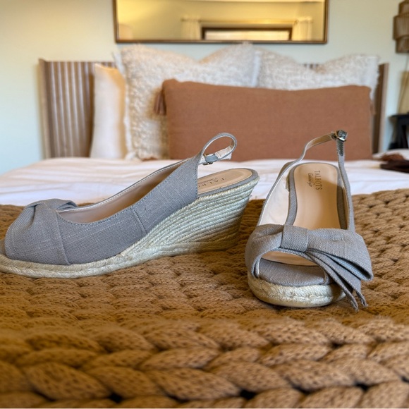 Talbots Women's Gray Wedge Sandals with Bow Coquette Girl Espadrille Slingback - Picture 5 of 10